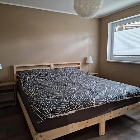 Sosny 2,1 Nad Jeziorem Otw Borowno Wielkie *